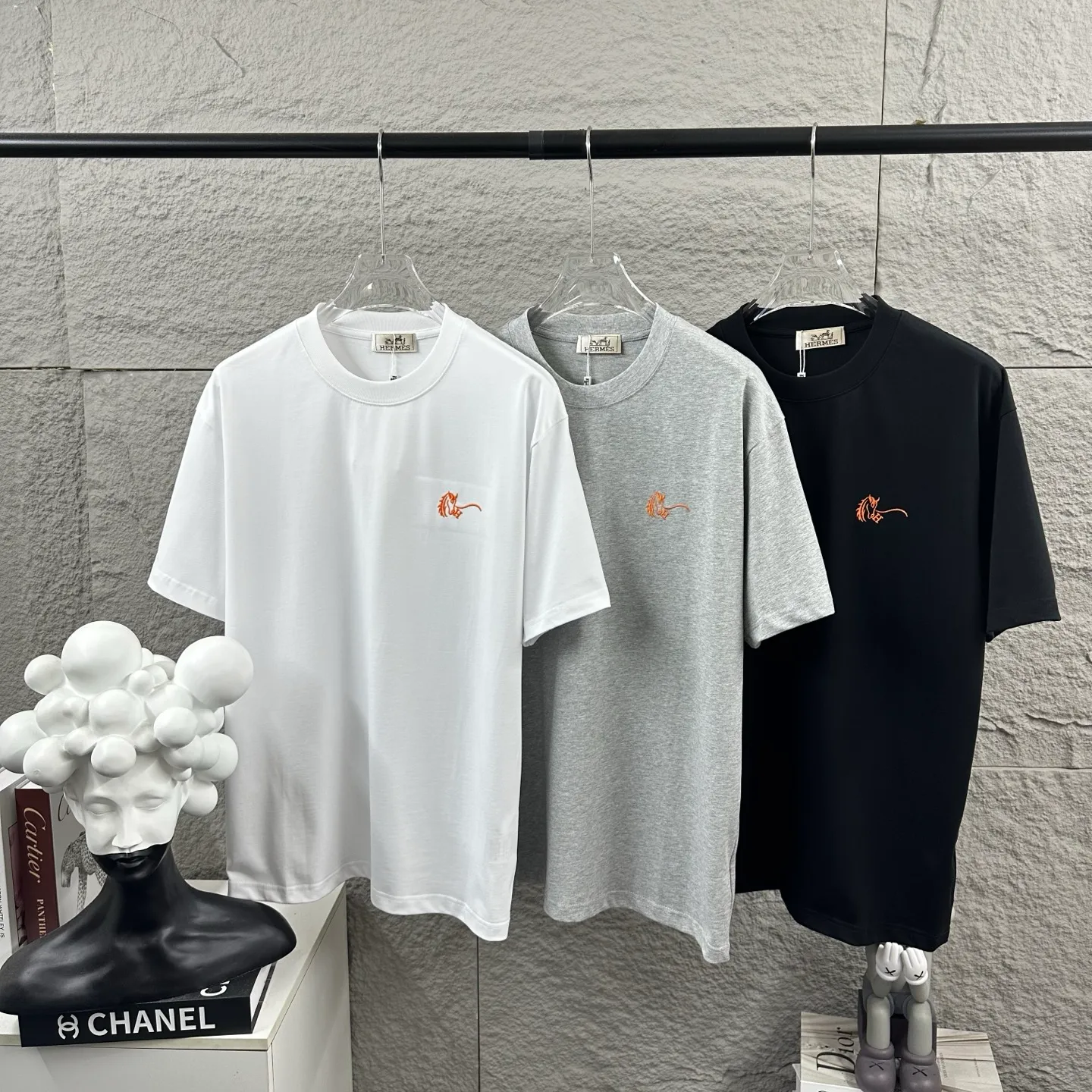 Herme* * 2026 New Arrival Classic Orange T Same Style ：Black White Gray Size： S （90-130 ） M （120-150 ） L （140-165 ） XL （160-180 ） XXL （180-210 ）